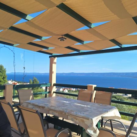 Holiday Home Vineyard House Bol Exterior photo